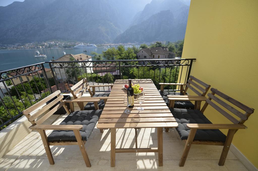 Posto Capitano C Group Apartment Котор Екстериор снимка