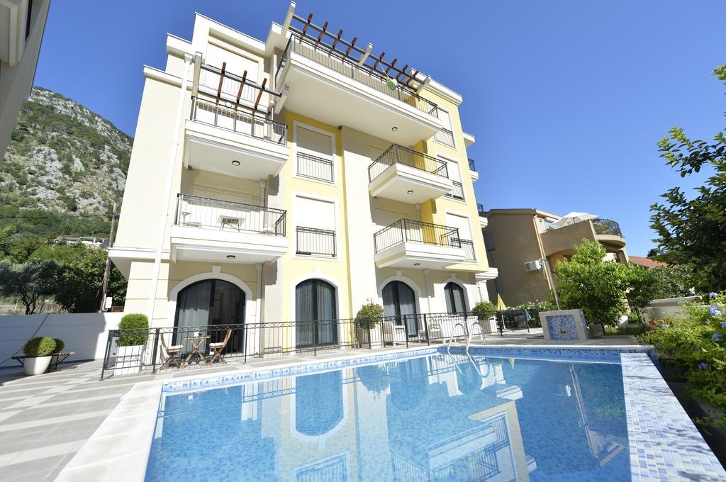 Posto Capitano C Group Apartment Котор Екстериор снимка