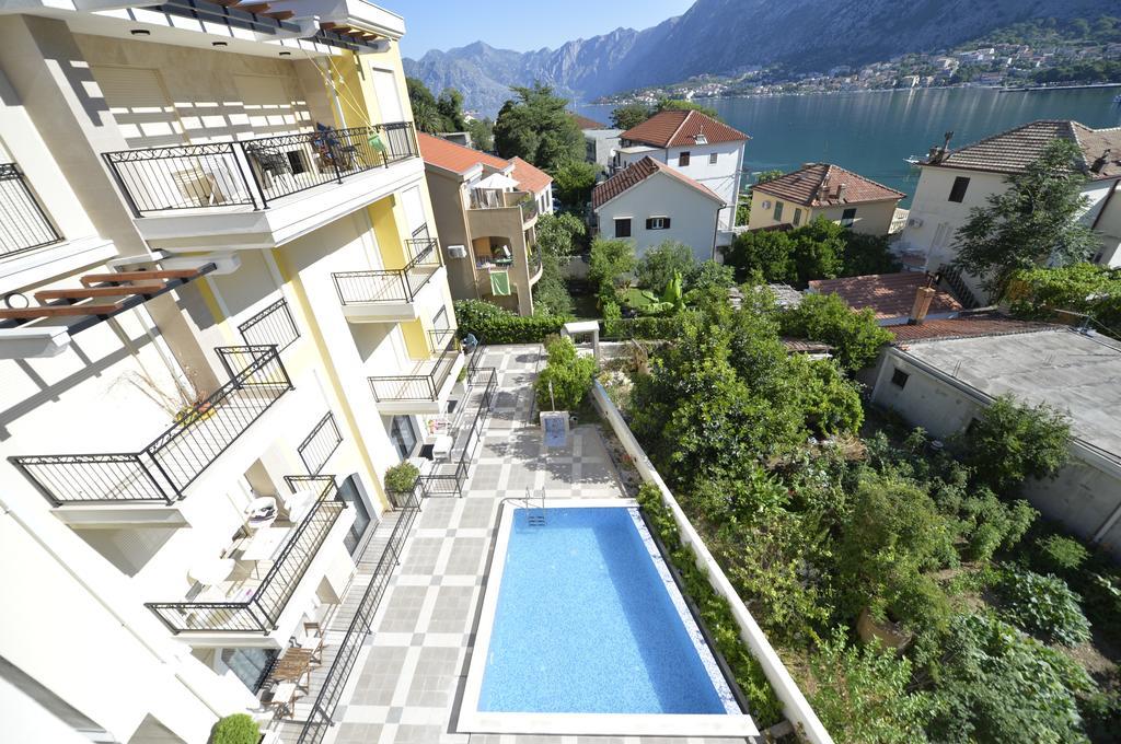 Posto Capitano C Group Apartment Котор Екстериор снимка